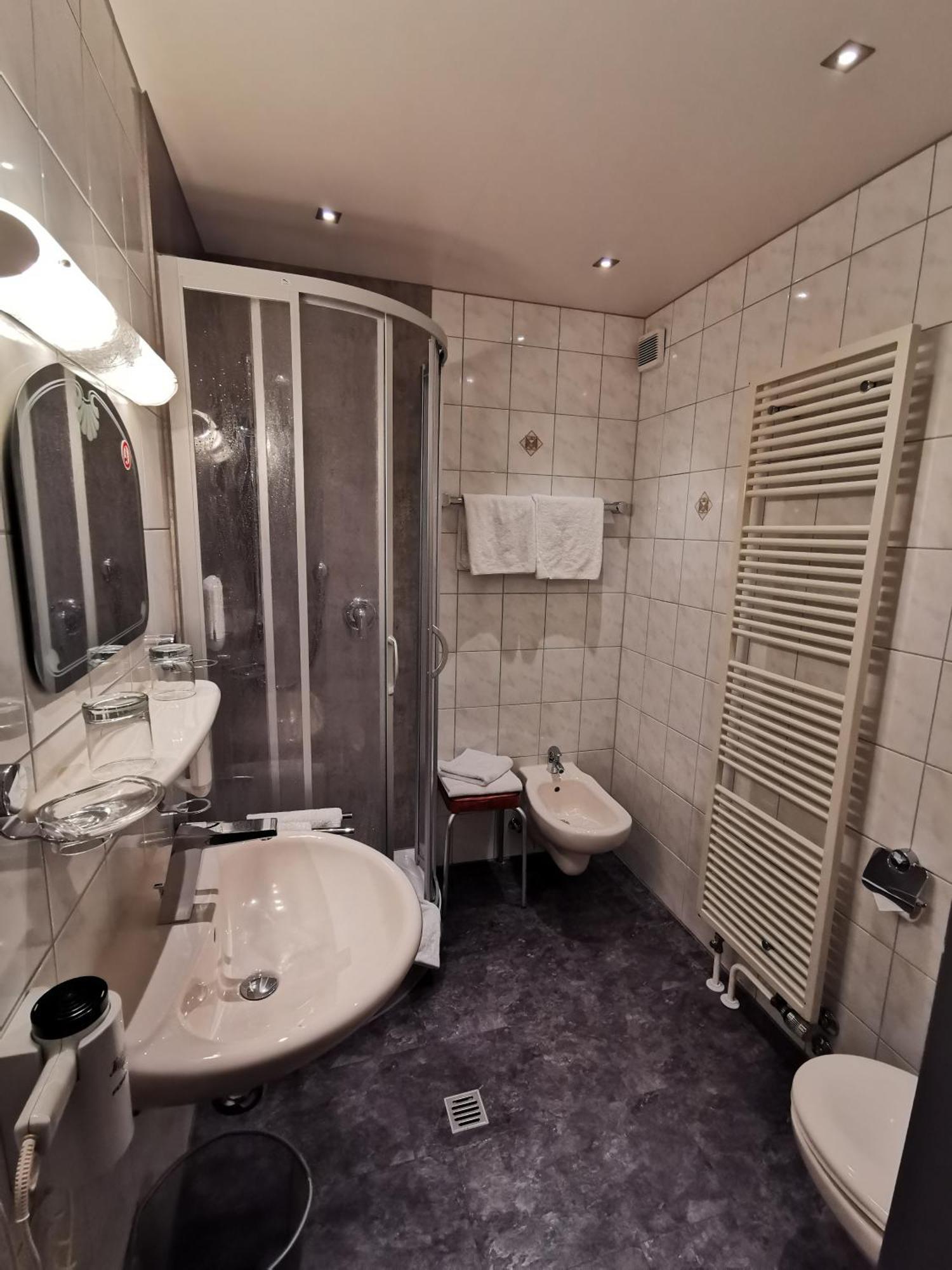 Landgasthof Scheubel Gremsdorf Экстерьер фото